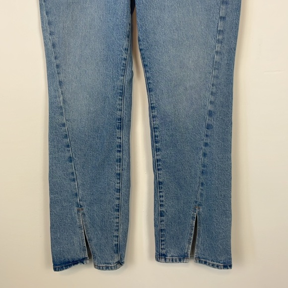 Good American Good Boy Twisted  Slit Ankle Jeans. High Rise. Button fly. Size 15 - Picture 6 of 16